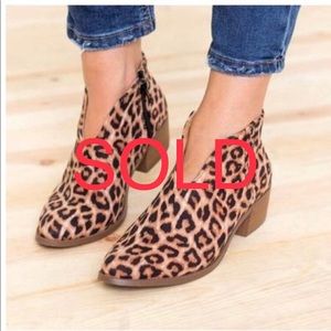 **SOLD**Leopard Booties